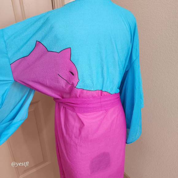 Vintage fun cat blue and pink Kimono robe FLAWED whimsy fairy - Picture 2 of 8